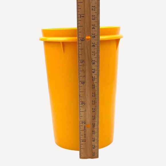 Vintage Tupperware Handolier Pitcher Harvest Gold Replacement #321-6 No Lid - Picture 7 of 7